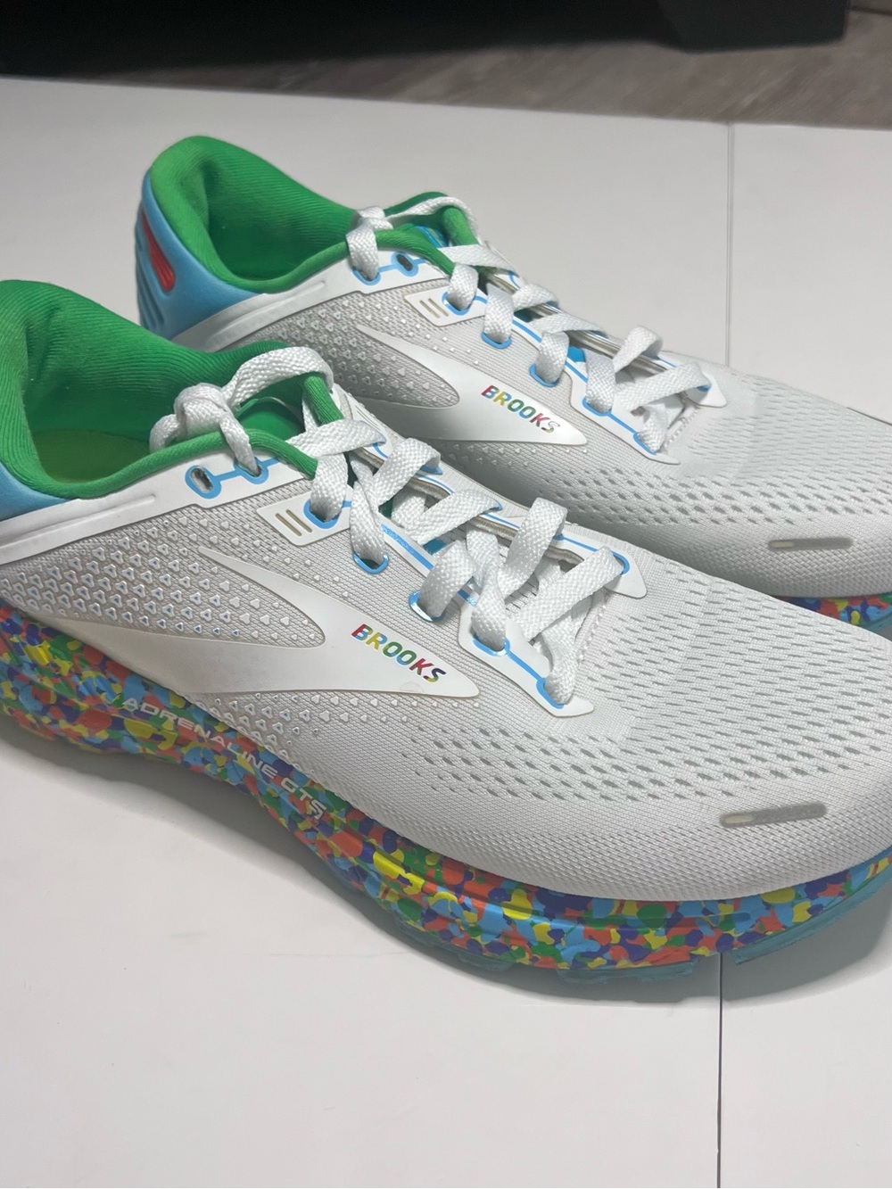 Brooks Women’s White Sneakers with Multicolor Speckle Sole - Picture 3 of 9